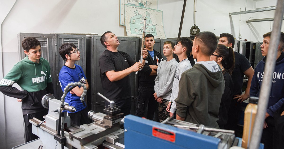 Szinte eltűnik a duális képzés lehetősége Csíkszeredában